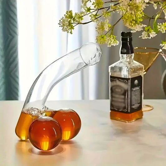 Reevo™ Pecker Pourer Decanter